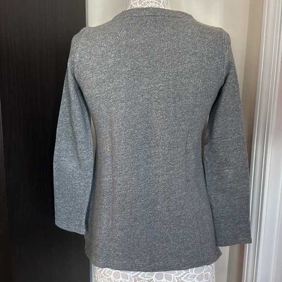 GREAT condition Crown & Ivy pearl embellished sweatshirt grey color size XS - Picture 4 of 5